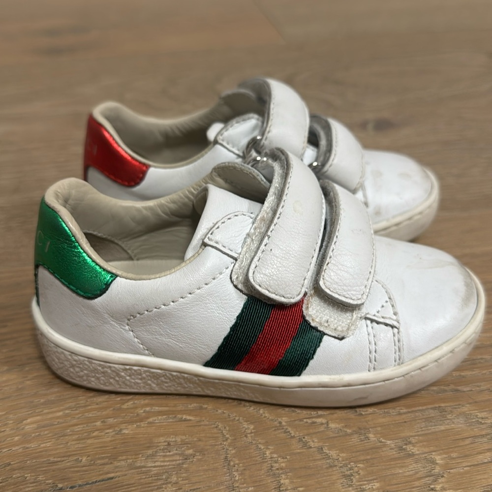 Gucci baby shoes